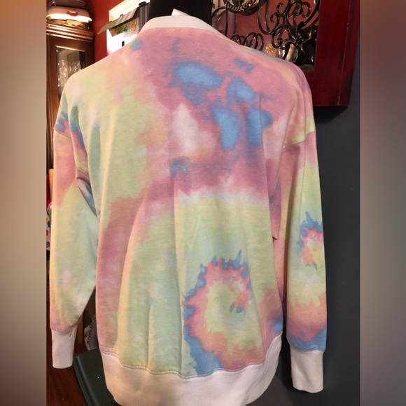 Secret Treasures Tie dye sweatshirt with tied sides. - Picture 8 of 9